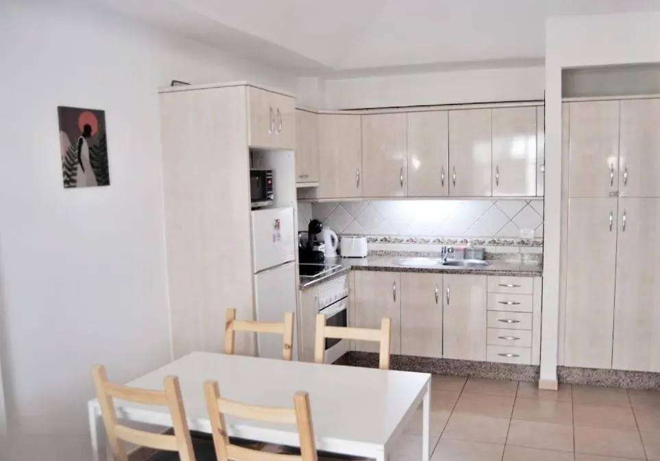 Mara'S House With Heated Pool, Air Con And Second Mezzanine Bedroom Los Cristianos  Spain